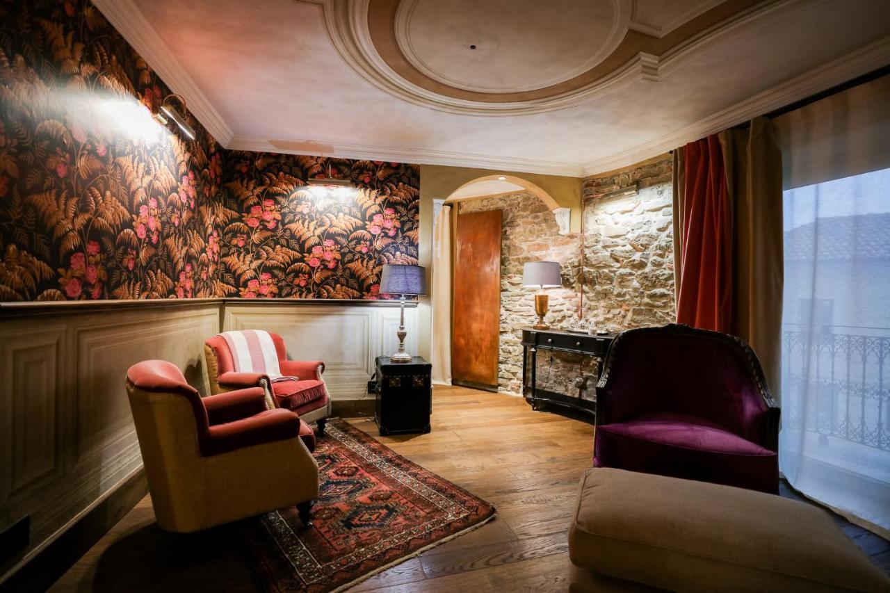 La Piazzetta Degli Artisti - Boutique B&B Bossolasco Luaran gambar