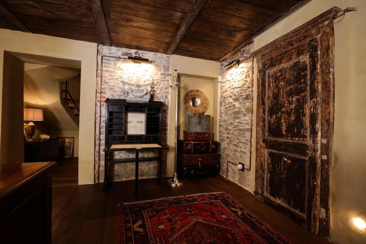 La Piazzetta Degli Artisti - Boutique B&B Bossolasco Luaran gambar