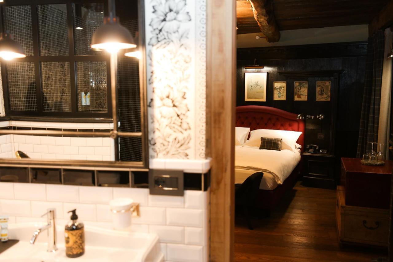 La Piazzetta Degli Artisti - Boutique B&B Bossolasco Luaran gambar