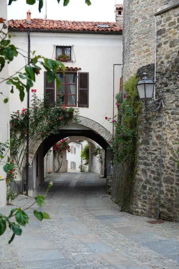 La Piazzetta Degli Artisti - Boutique B&B Bossolasco Luaran gambar